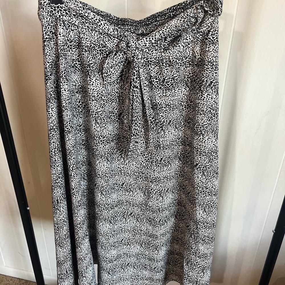 Dorothy Perkins Black, White, Tan Leopard Tie-Front Maxi Skirt